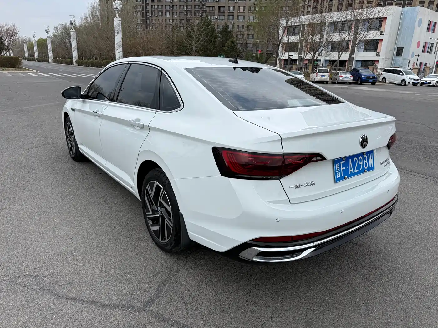 Volkswagen Sagitar 2024 300TSI DSG Surpass Edition фото 9
