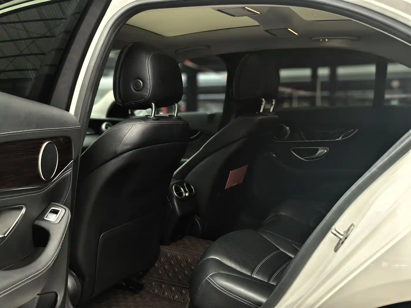 Mercedes-Benz C-Class 2015 Facelift C 200 L фото 8