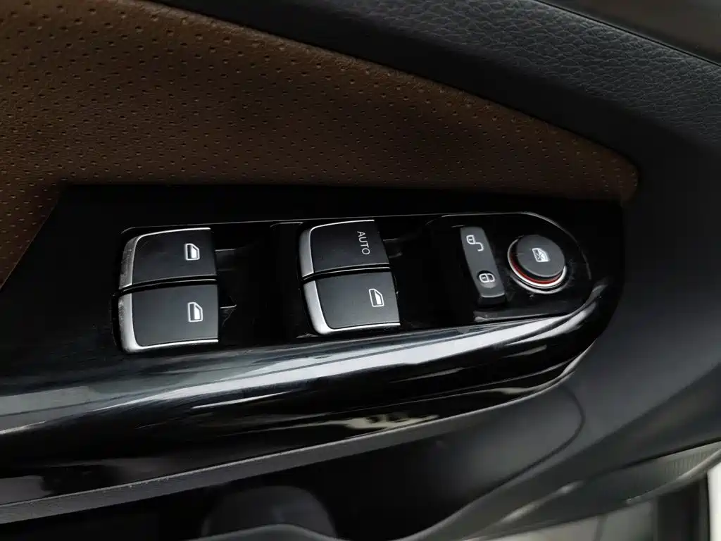 BYD S7 2016 2016 2.0T Auto Premium Plus