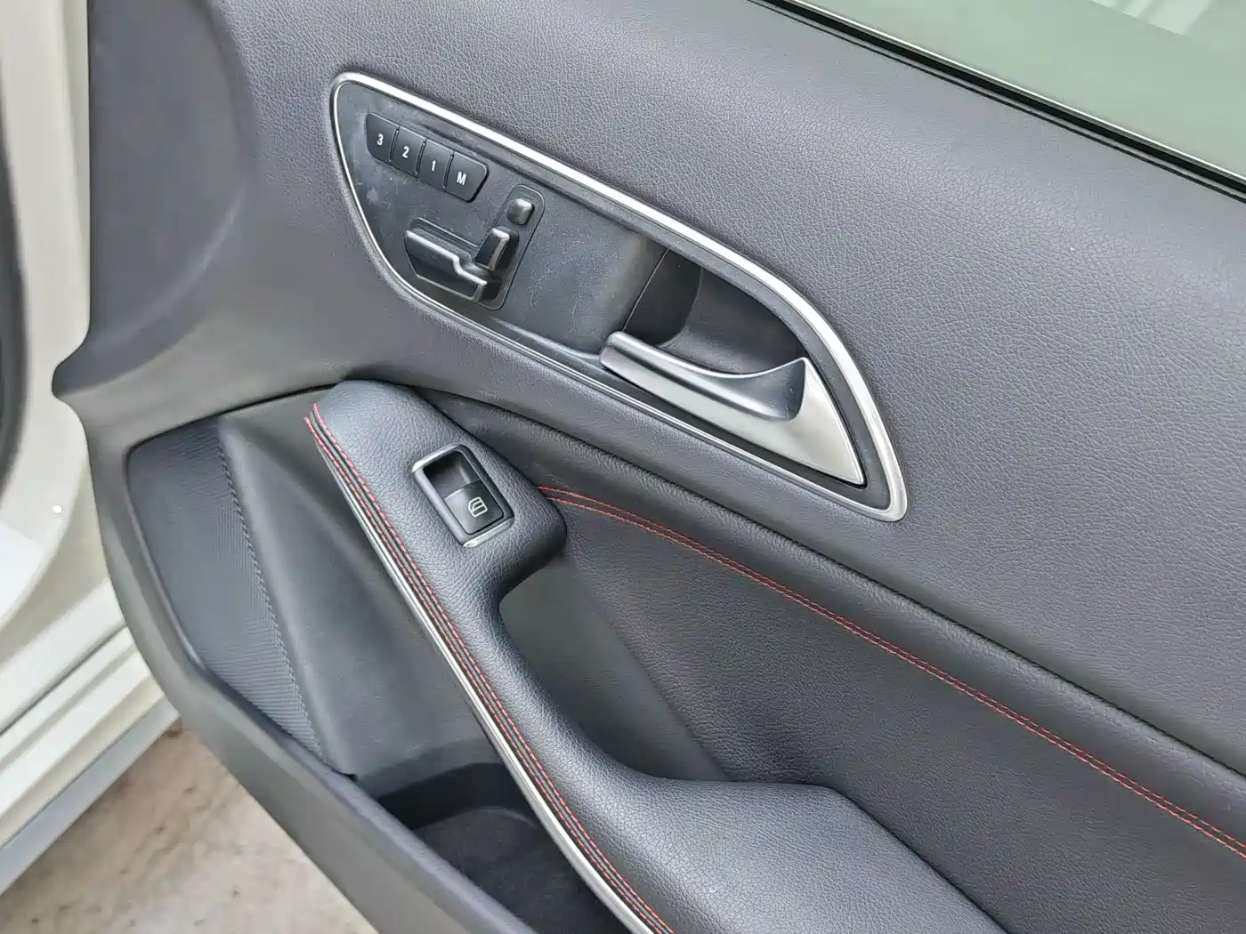 Mercedes-Benz A-Class AMG (Import) 2014 AMG A 45 4MATIC фото 18