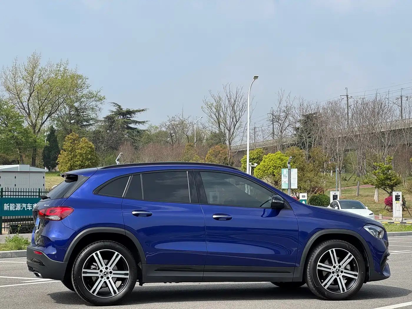 Mercedes-Benz GLA 2020 GLA 200 4MATIC фото 16