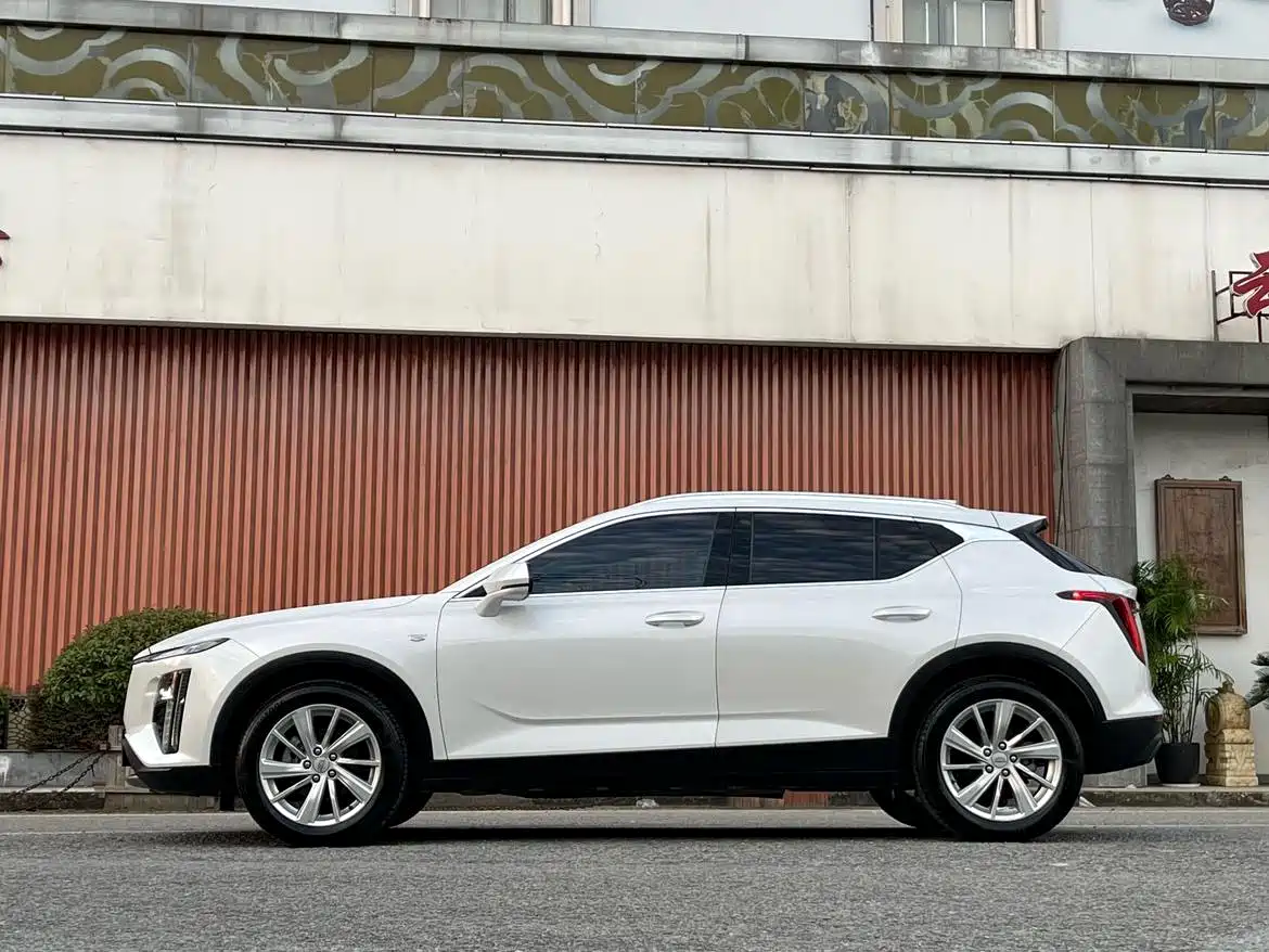 Cadillac GT4 2025 2023 25T Trend Edition