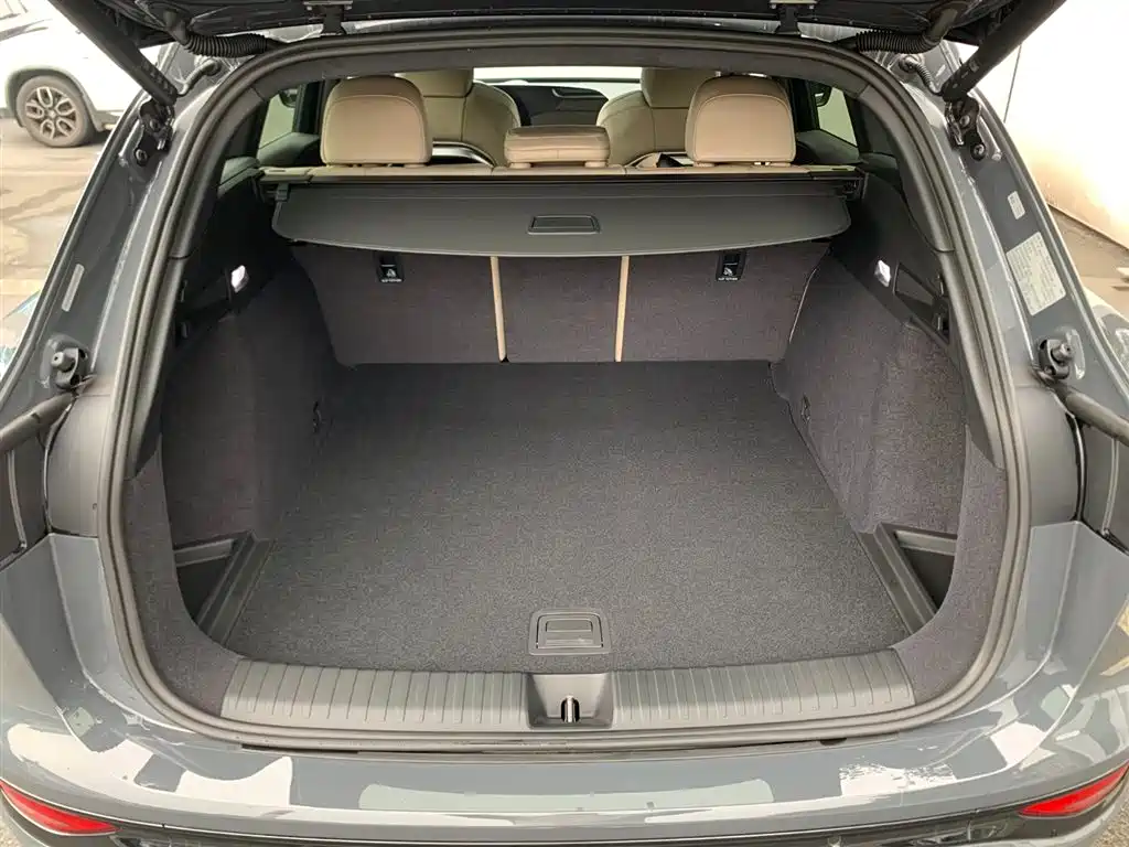 Audi Q6L e-tron 2025 Extended Range Edition фото 6