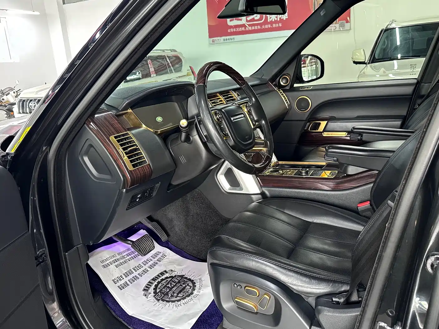 Land Rover Range Rover 2015 3.0 SC V6 Vogue фото 8