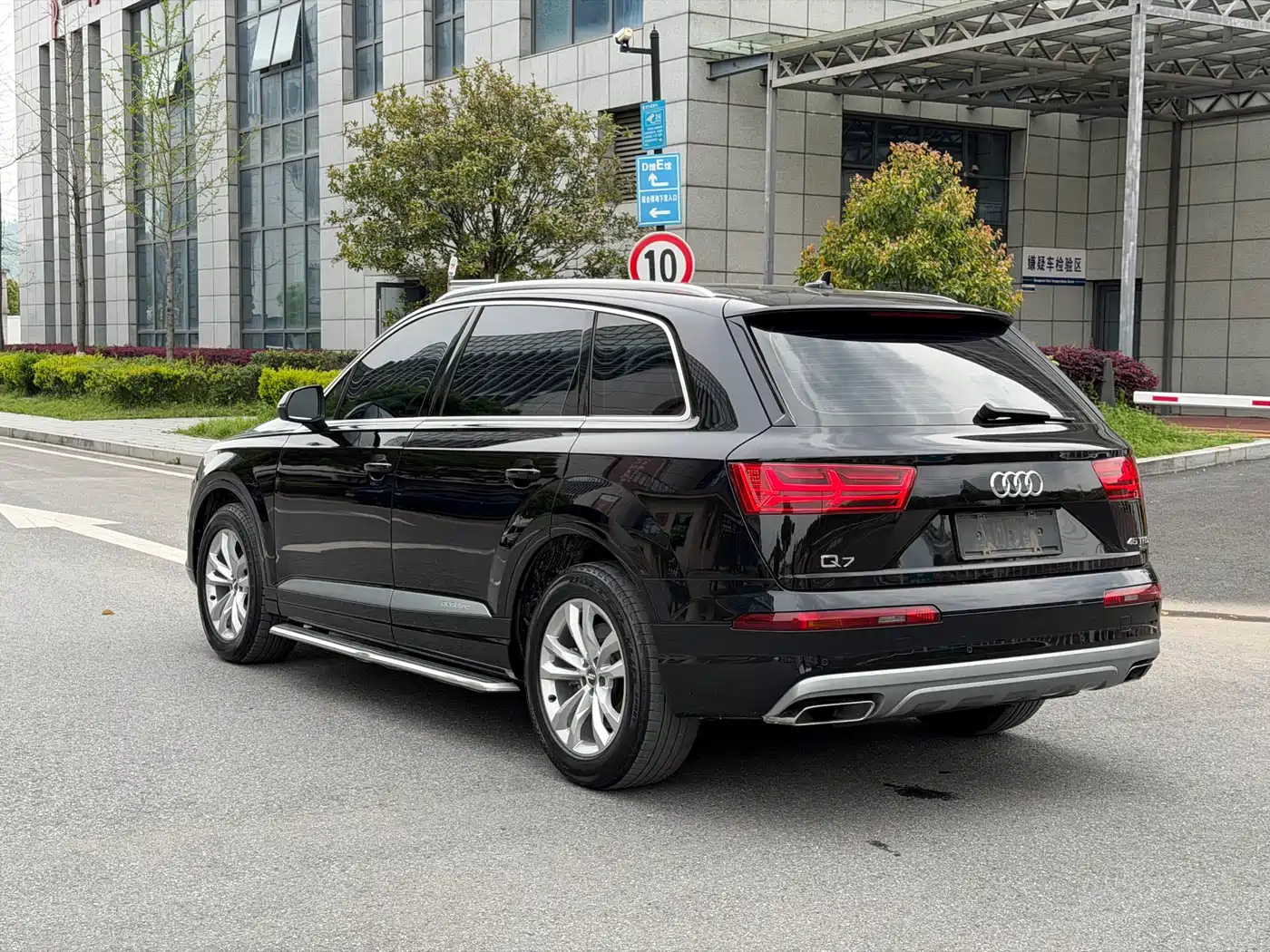 Audi Q7 2018 45 TFSI Technology фото 7
