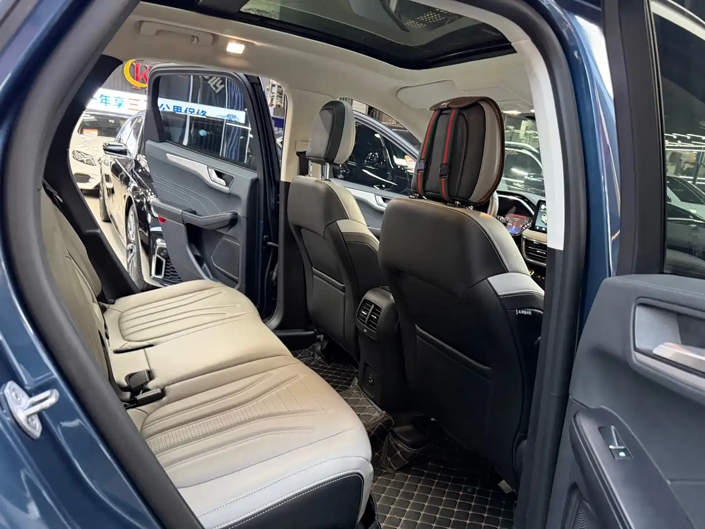 Ford Escape 2023 2024 Model EcoBoost 245 2WD Premium Edition