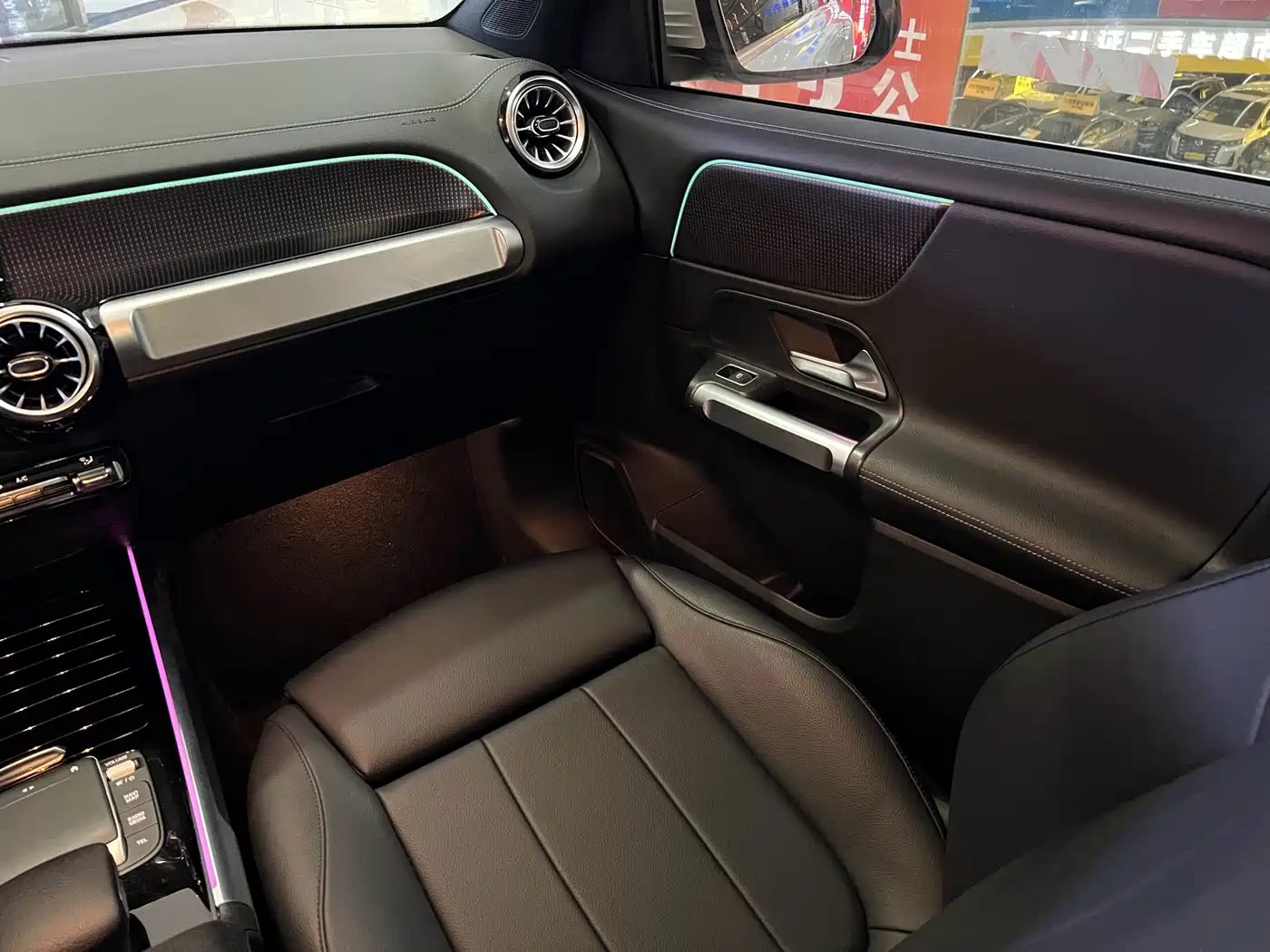 Mercedes-Benz GLB 2022 Model GLB 200 Fashion Edition фото 9