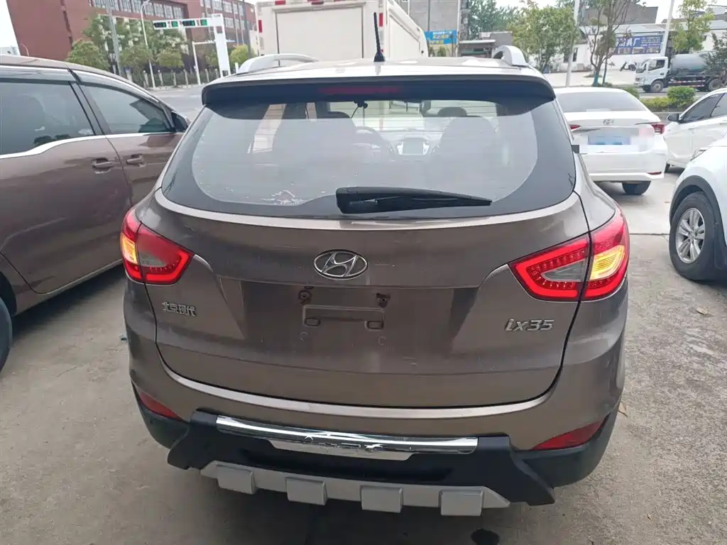 Hyundai Beijing Hyundai ix35 2015 2.0L Automatic 2WD Smart Type China IV фото 6