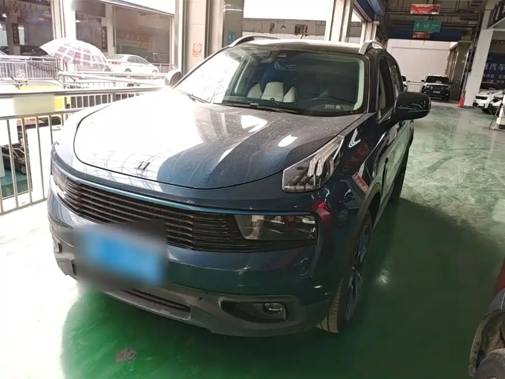Lynk & Co 01 2017 2.0T 2WD Pro Shine Edition