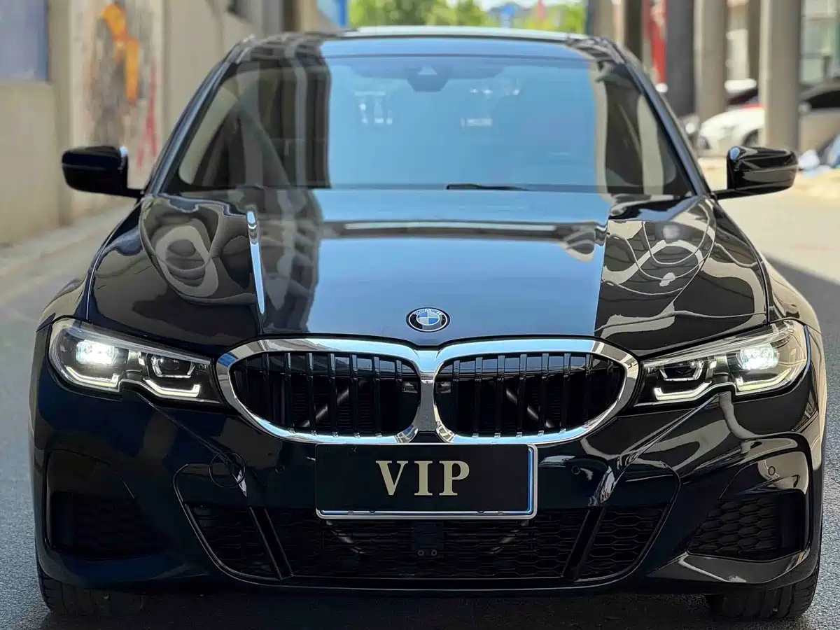 BMW 3-SERIES