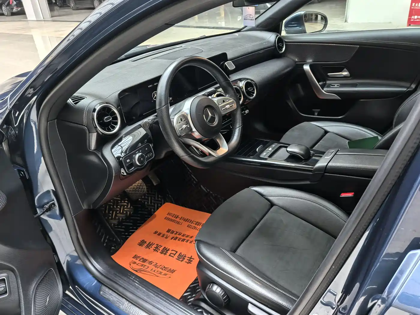 Mercedes-Benz A-Class 2019 A 180 L Sport Sedan фото 4
