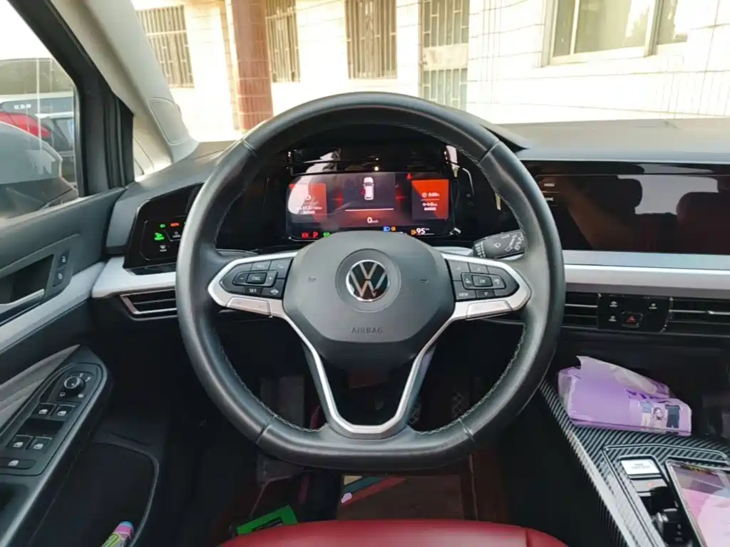 Volkswagen Golf 2024 2023 Facelift 280TSI DSG Pro