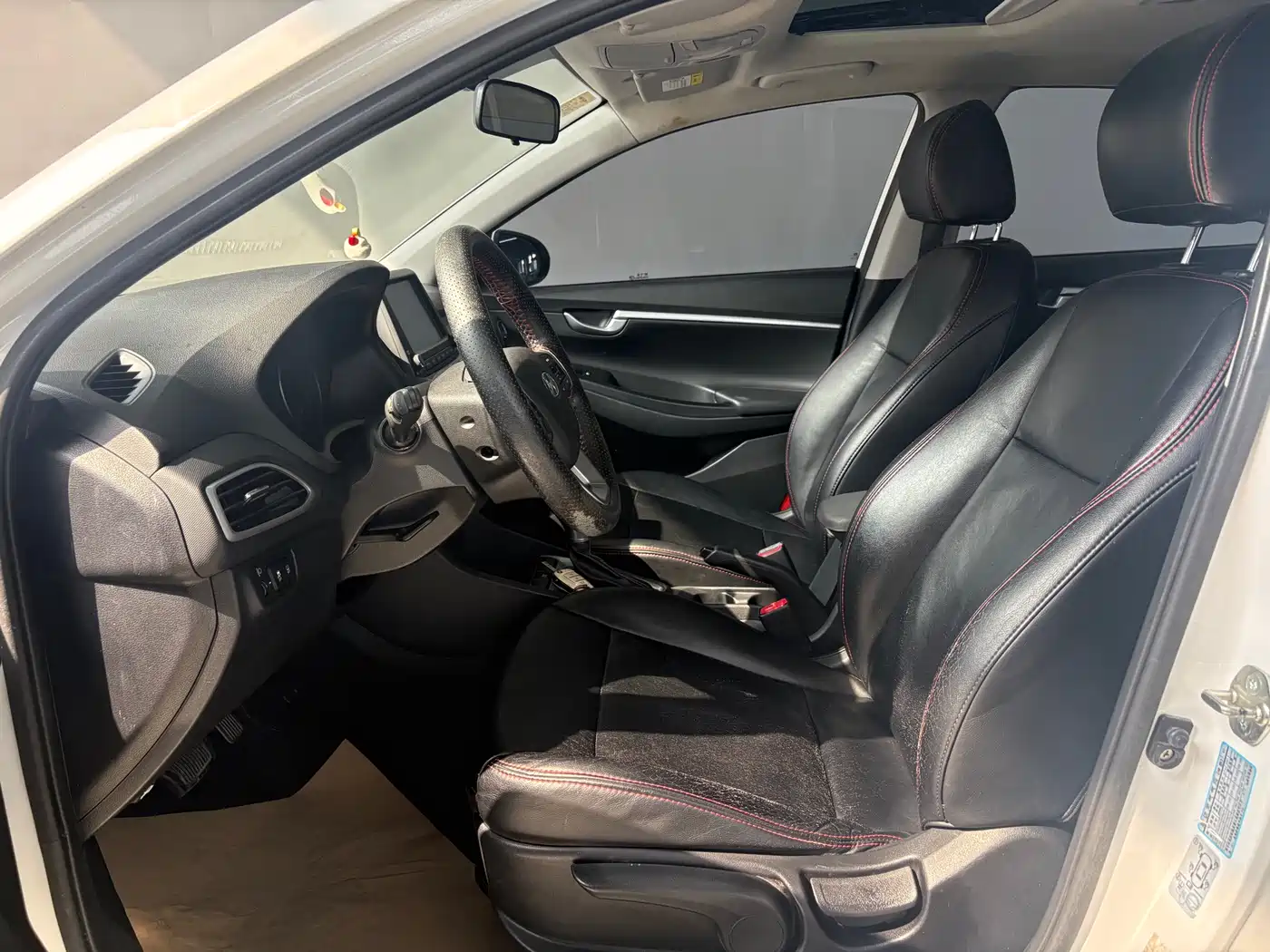 Hyundai Elantra 2017 1.6L Automatic Joy Value GLS фото 15