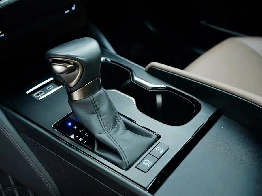 Lexus ES 2022 200 Excellence Edition фото 25