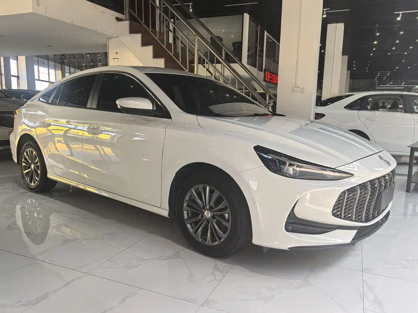 MG MG5 2025 2025 180DVVT Global Luxury Edition