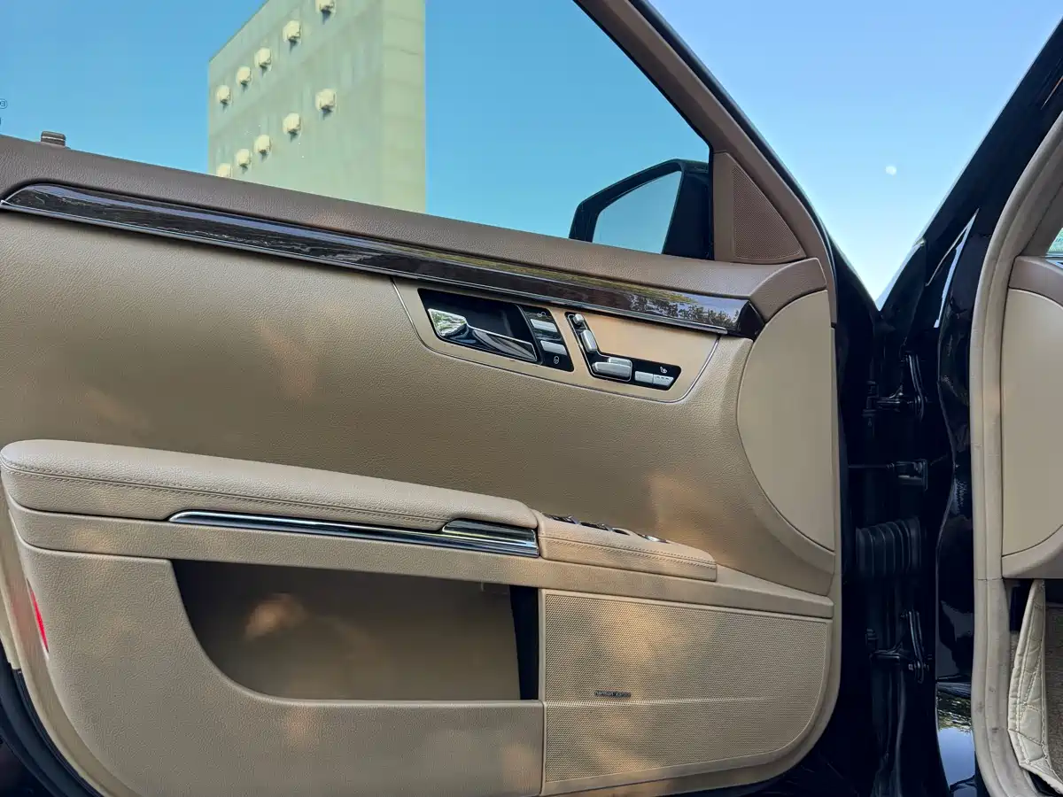 Mercedes-Benz S-Class 2010 S 300 L Premium фото 16