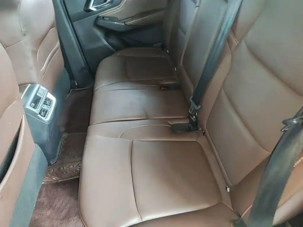 Фото 17 - Isuzu D-MAX