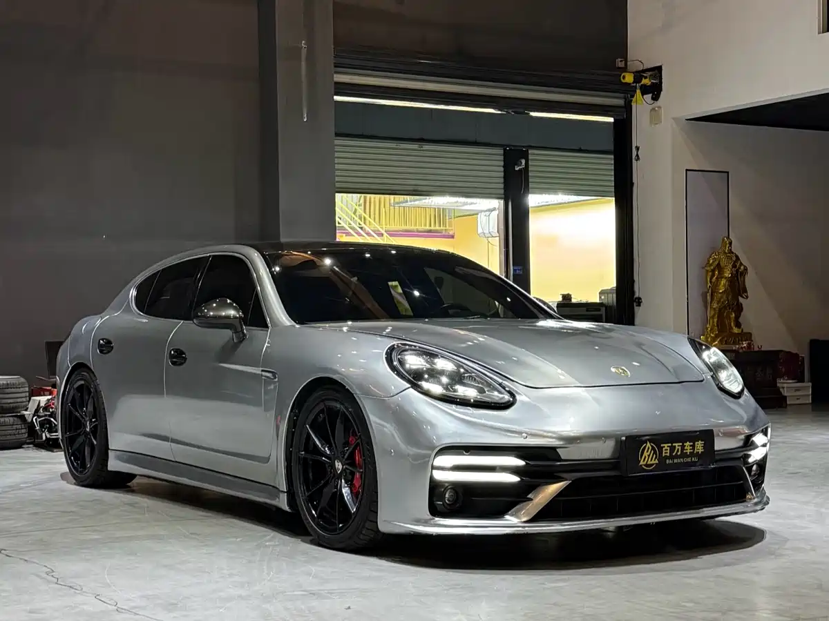 Porsche Panamera 2010 Panamera 4 3.6L фото 2