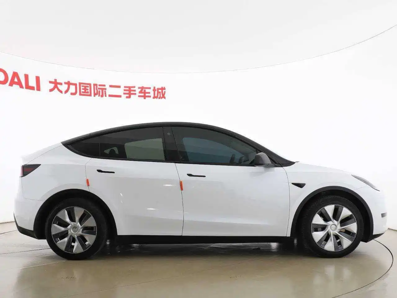 Фото 4 - Tesla Model Y
