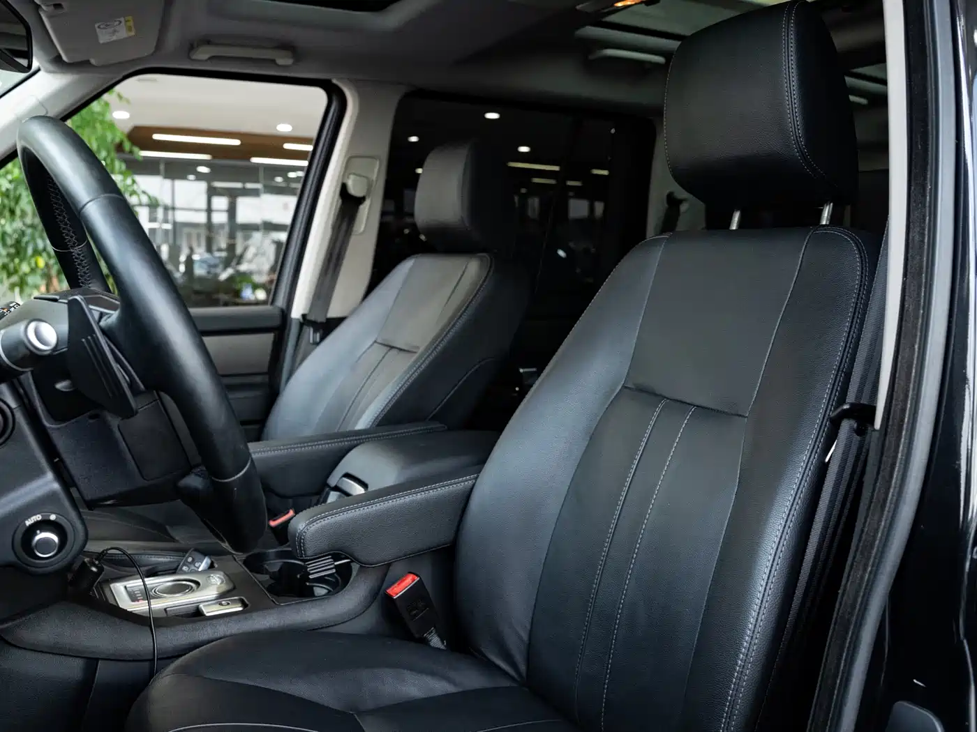 Land Rover Discovery 2016 3.0 SDV6 Black Edition HSE Diesel фото 33