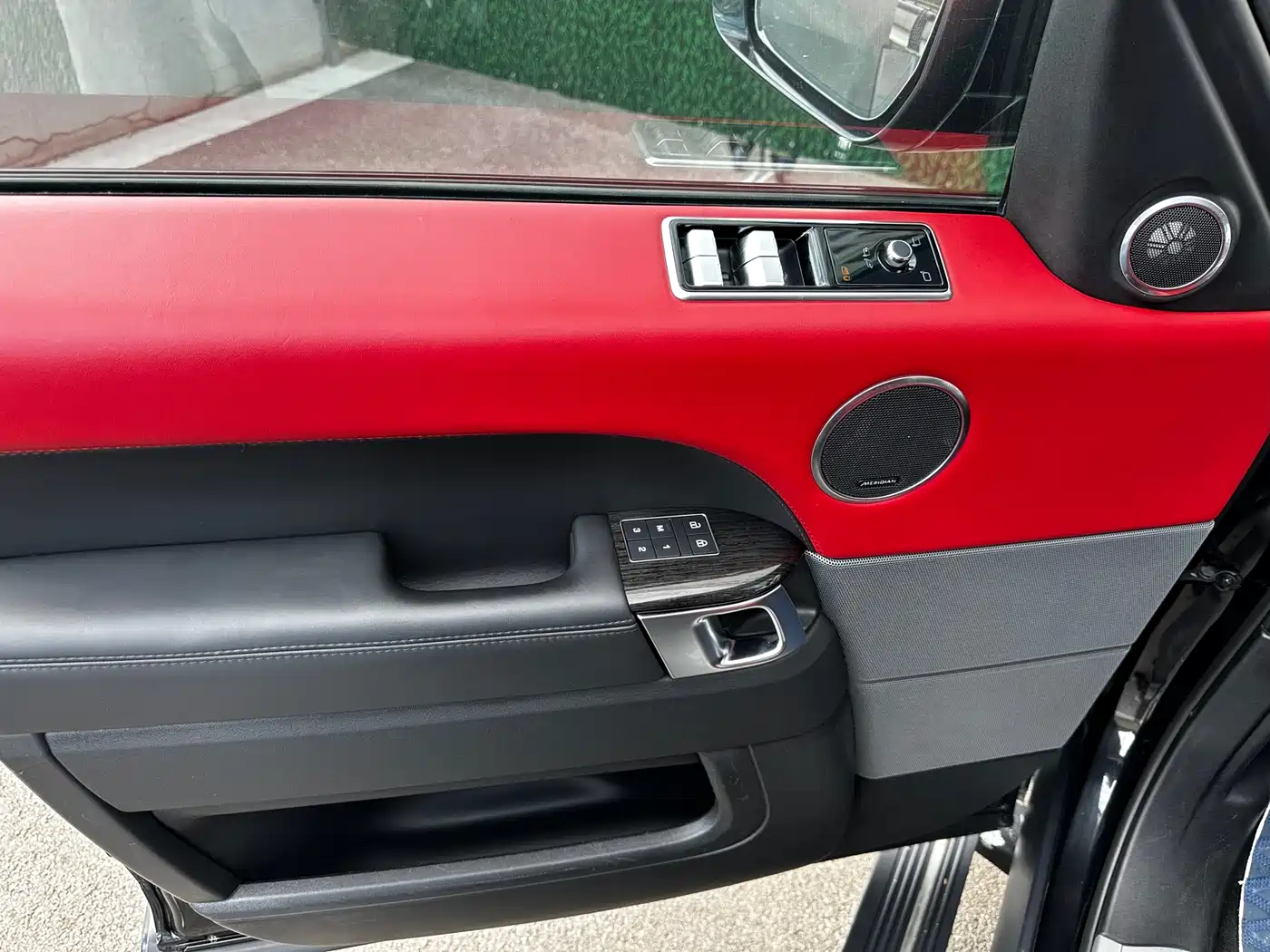 Land Rover Range Rover Sport 2021 3.0 L6 Gloss Black Edition фото 17
