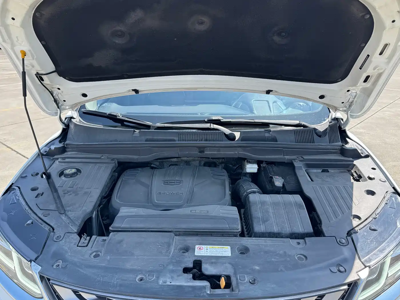 Фото 15 - Geely Coolray