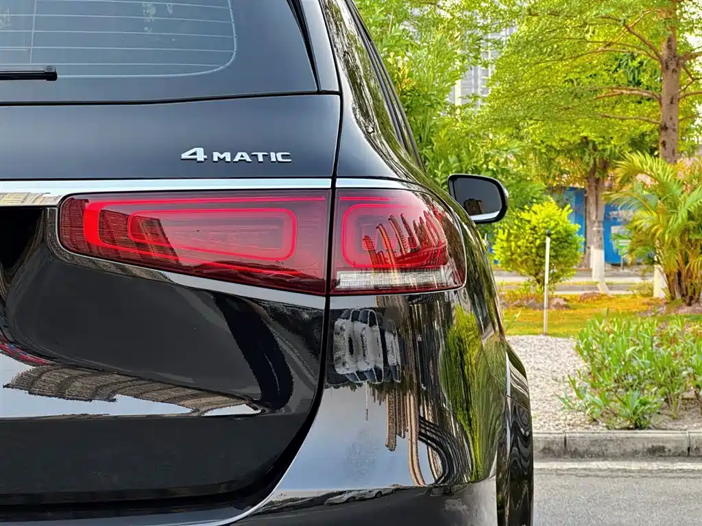 Mercedes-Benz GLS 2023 GLS 450 4MATIC Luxury Edition фото 36
