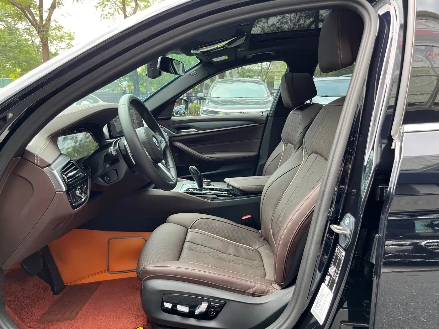 BMW 5 Series 2022 Facelift II 530Li Premium Package M Sport фото 8