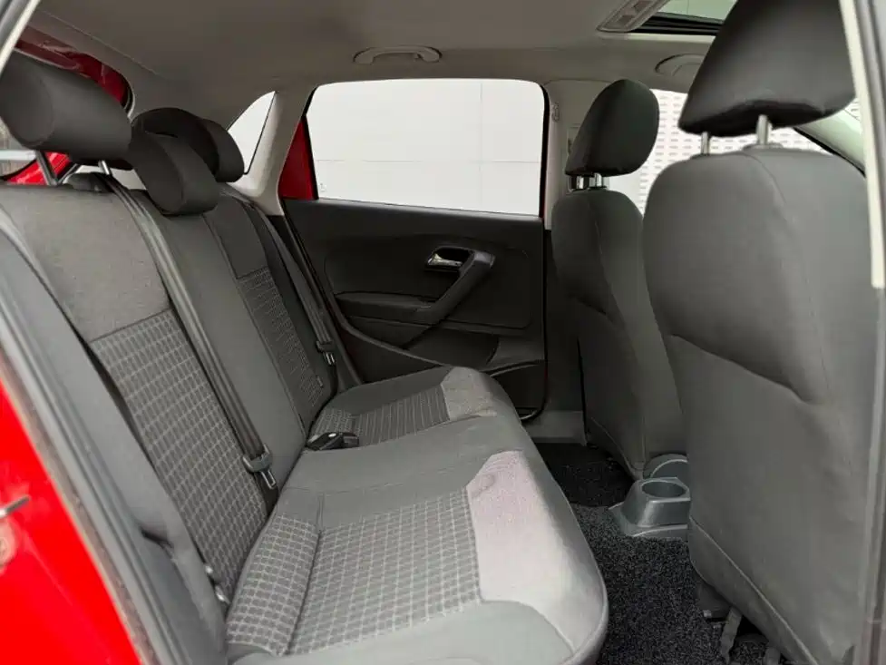 Volkswagen Polo 2016 2016 1.6L Automatic Comfort