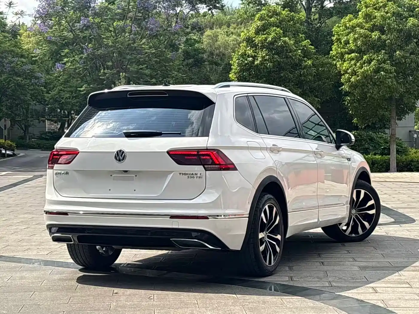 Volkswagen Tiguan L 2020 330TSI Auto 2WD R-Line Flagship China VI фото 5