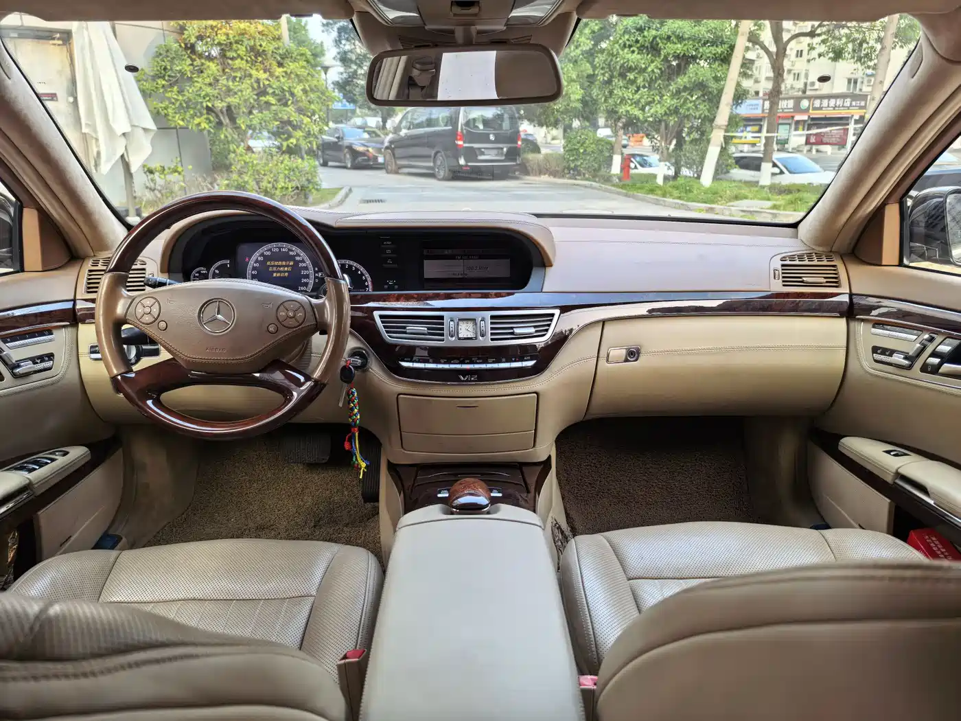Mercedes-Benz S-Class 2010 S 600 L фото 6
