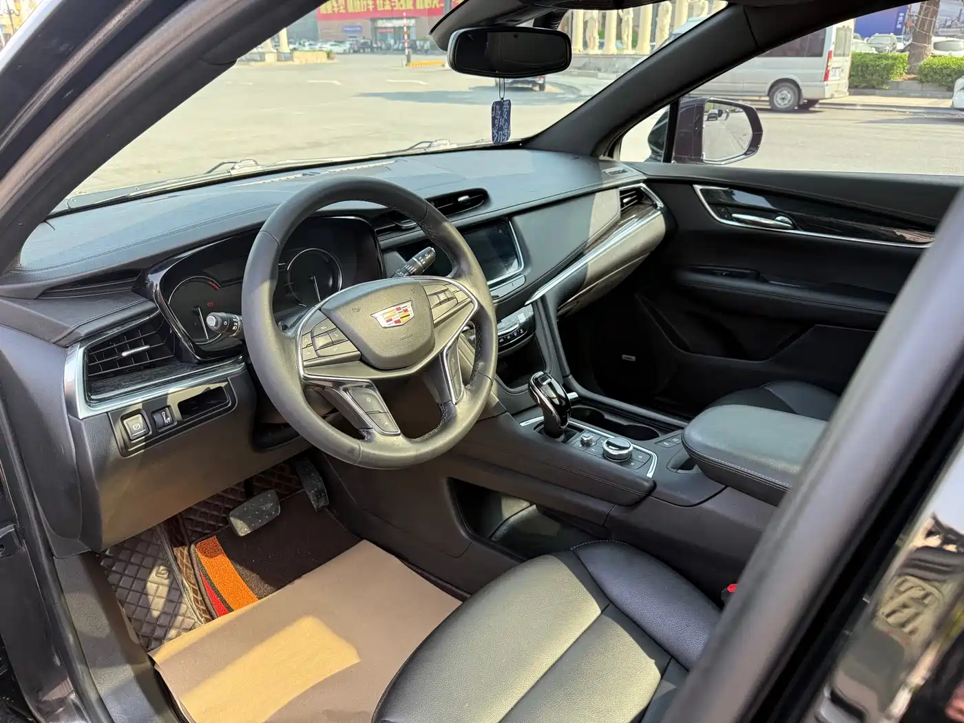 Cadillac XT5 2022 2.0T 2WD Luxury фото 4