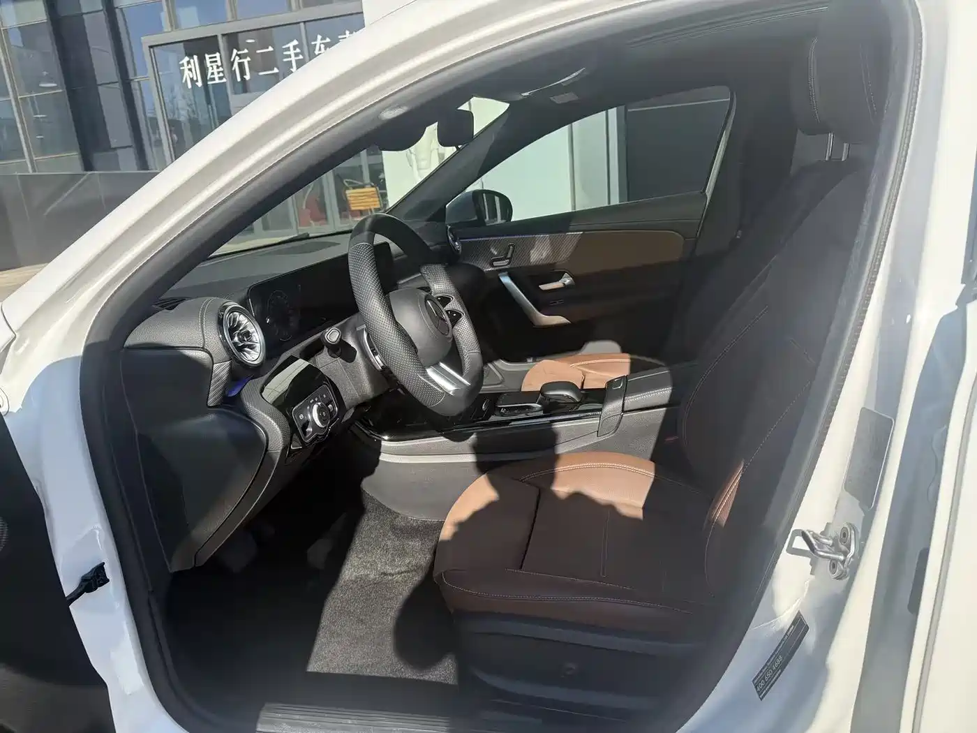Mercedes-Benz A-Class 2023 A 200 L Fashion фото 20