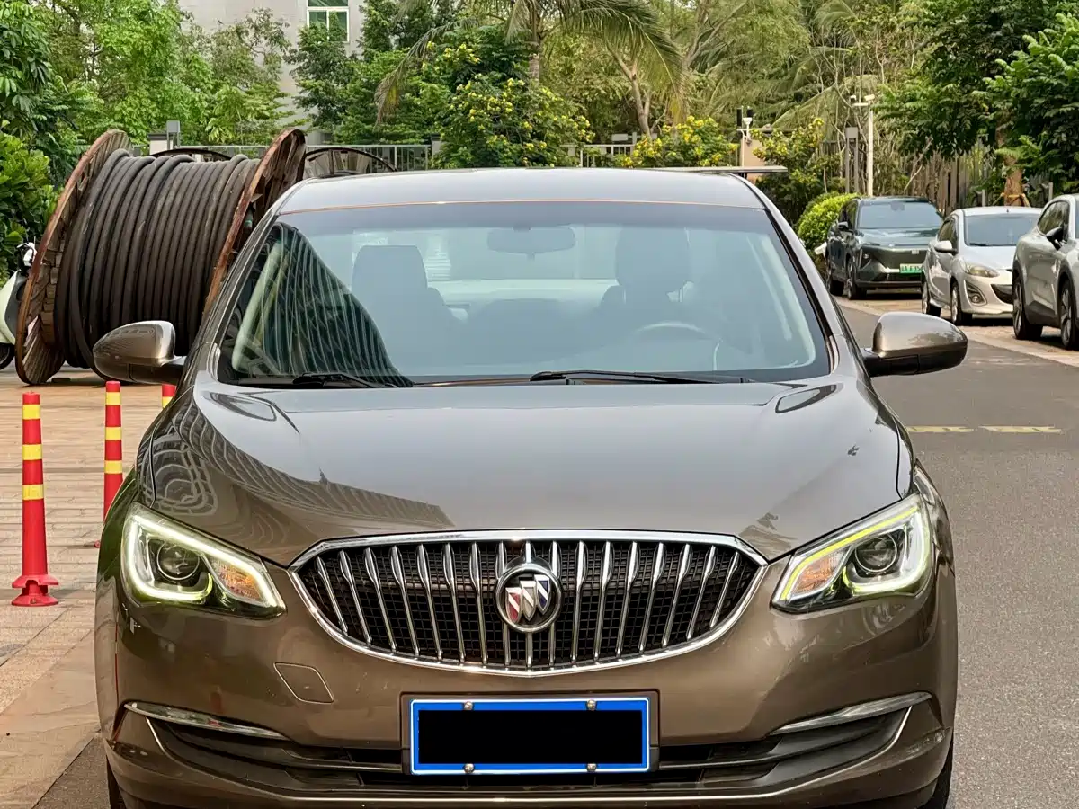 Buick Excelle 2015 15N Automatic Progressive фото 2