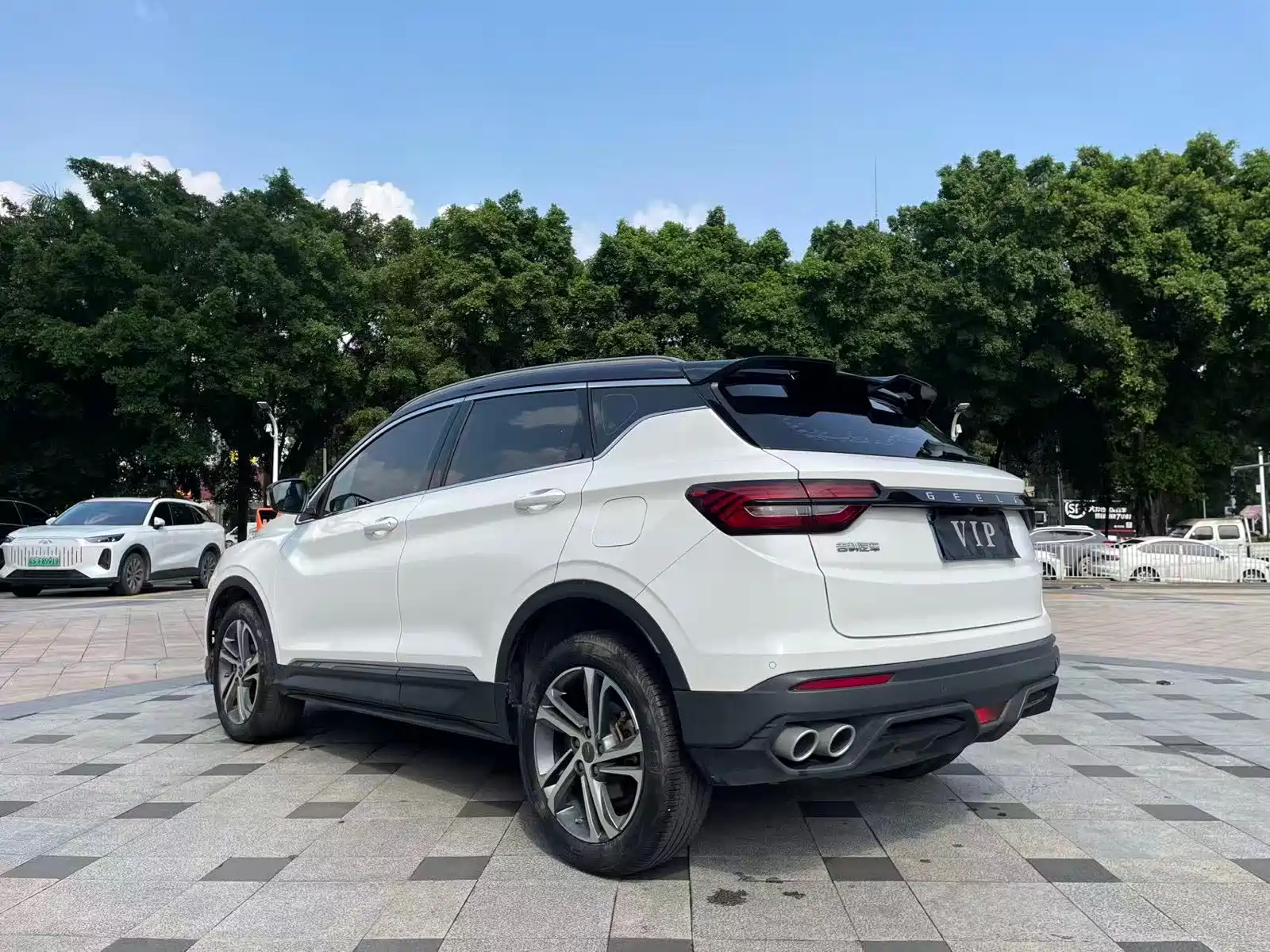 Фото 5 - Geely Coolray