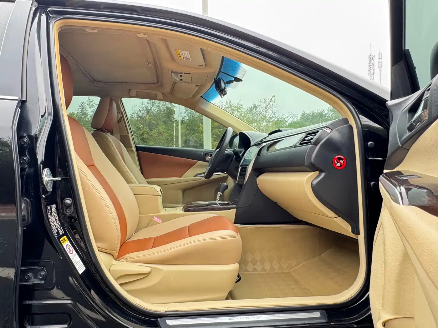 Toyota Camry 2015 2.0E Elite Edition фото 12