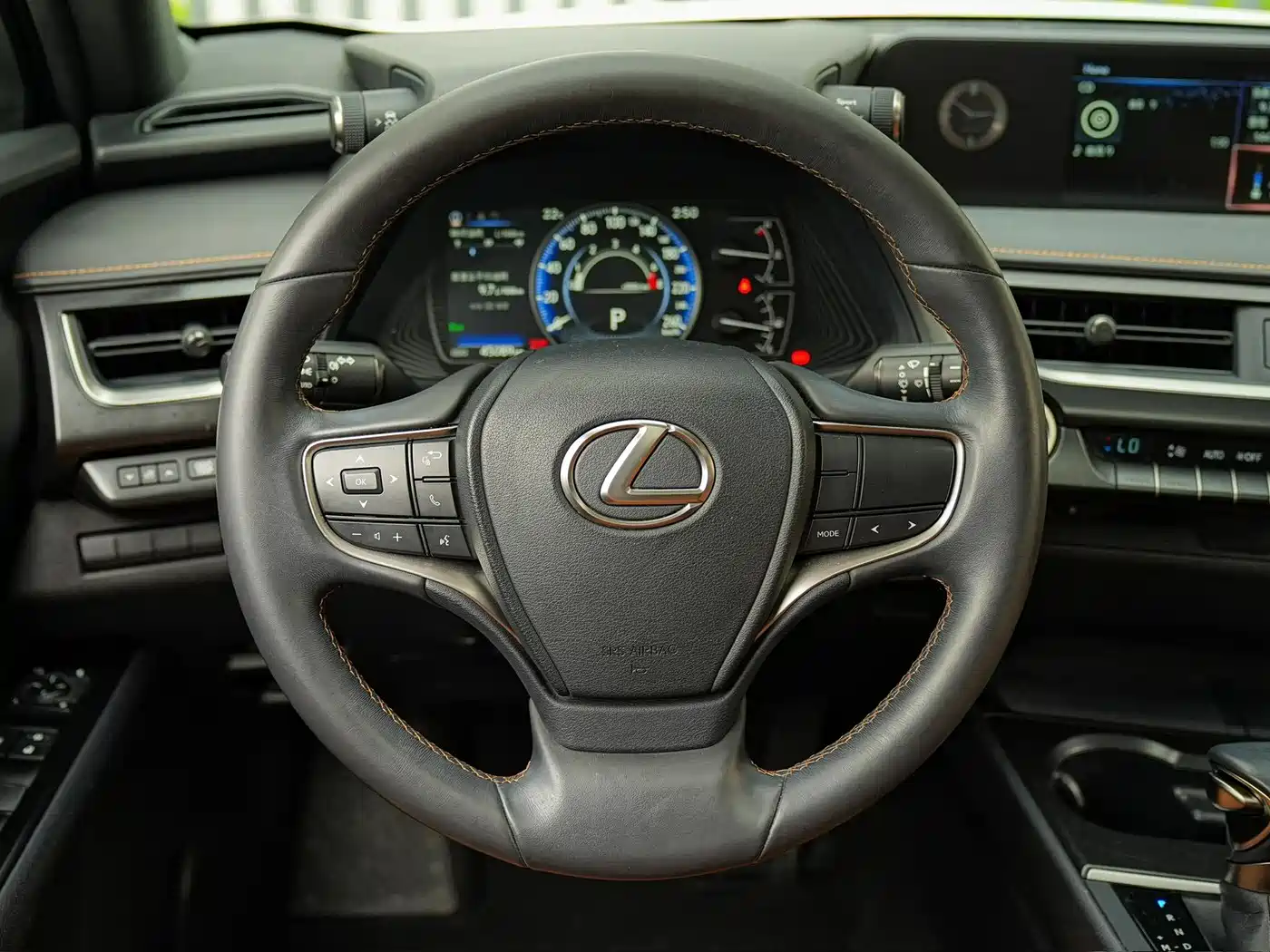 Lexus UX 2020 200 Special Edition фото 21