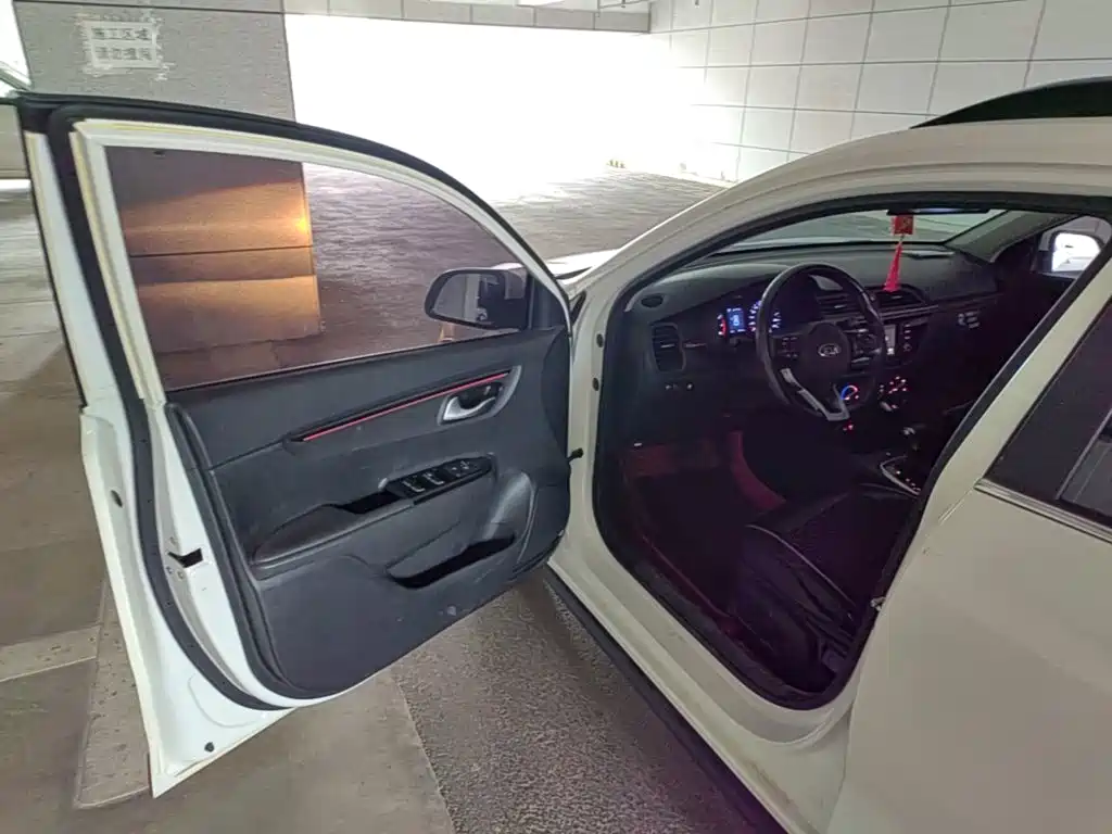 Kia KX CROSS 2020 2018 1.6L Automatic Smart Sunroof Edition