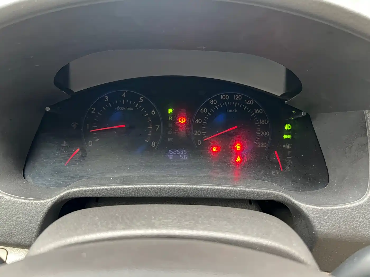 Mazda 8 2014 2013 2.5L Supreme Edition