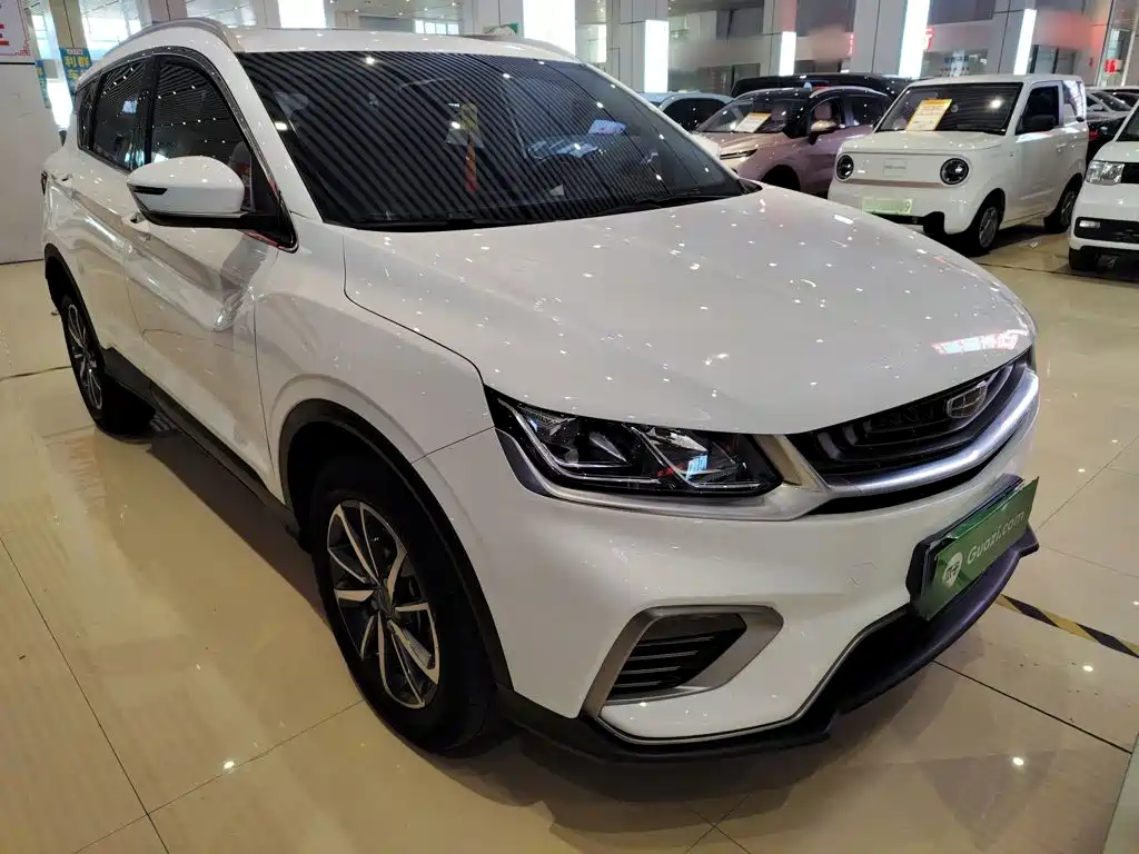 Фото 4 - Geely Coolray