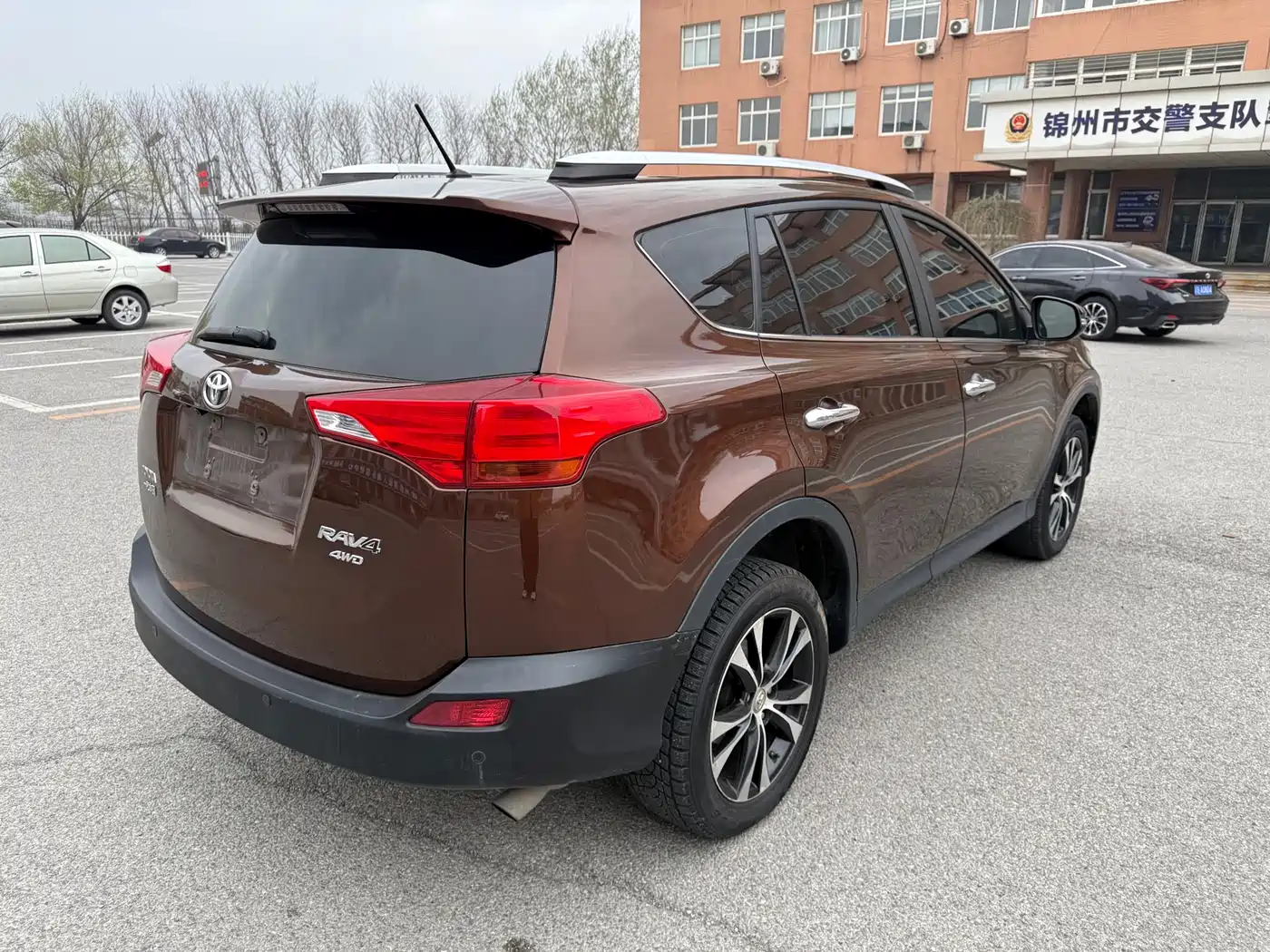 Toyota RAV4 Rongfang 2013 2.5L Auto 4WD Luxury фото 7
