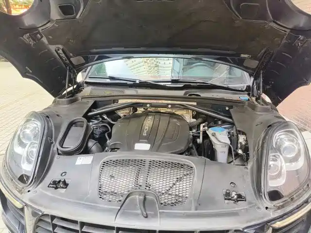 Porsche Macan 2014 Macan 2.0T — фото 3