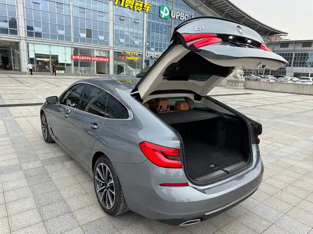 BMW 6 Series GT 2022 Model 630i Luxury Design Package — фото 4