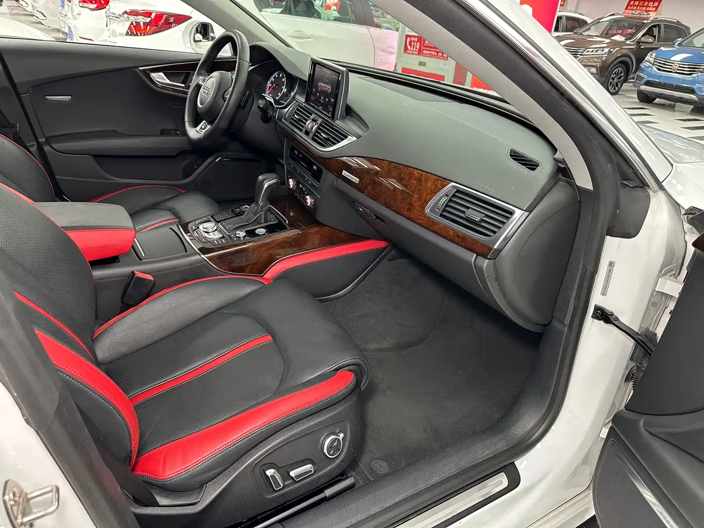Фото 33 - Audi A7