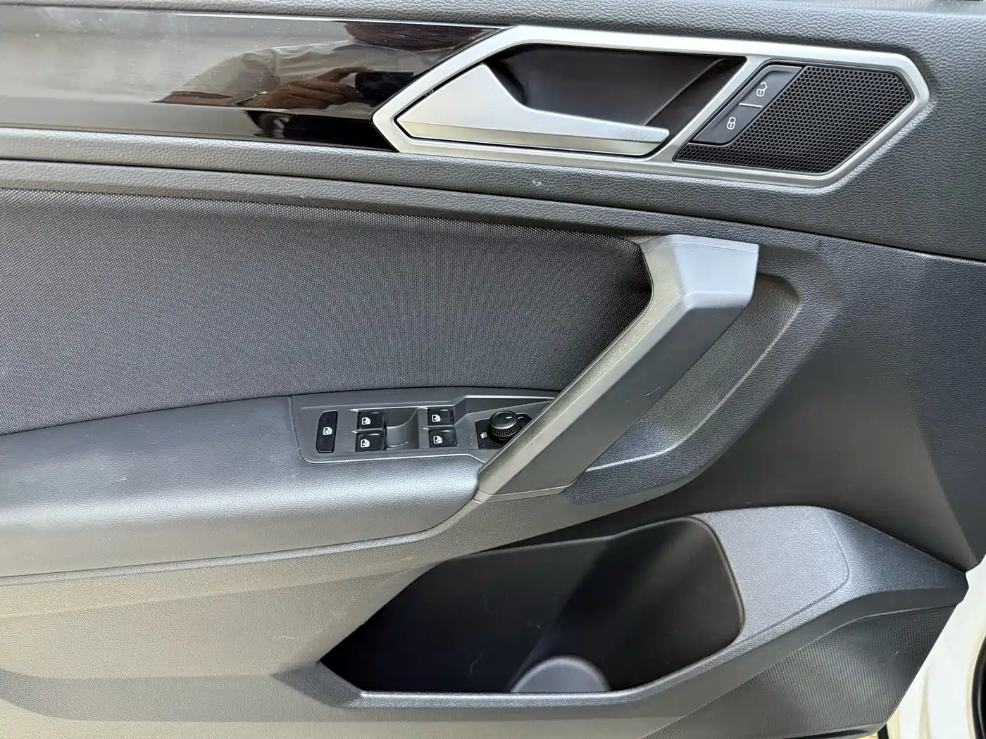Volkswagen Tiguan L 2023 330TSI Auto 2WD Comfort Edition фото 12