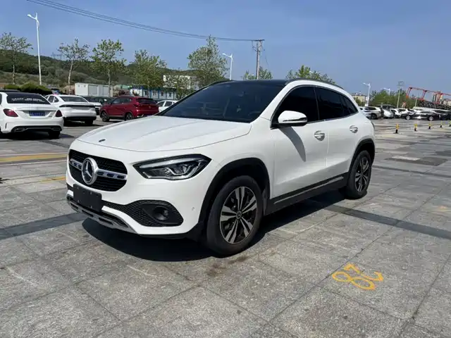 Mercedes-Benz GLA GLA 200