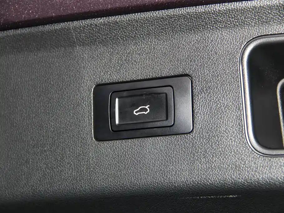 AITO Wenjie AITO M5 2025 Extended Range Ultra AWD фото 35