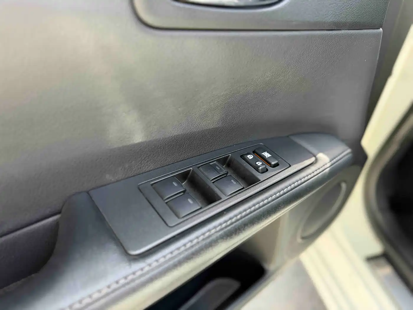 Lexus ES 2013 300h Elite Edition фото 13