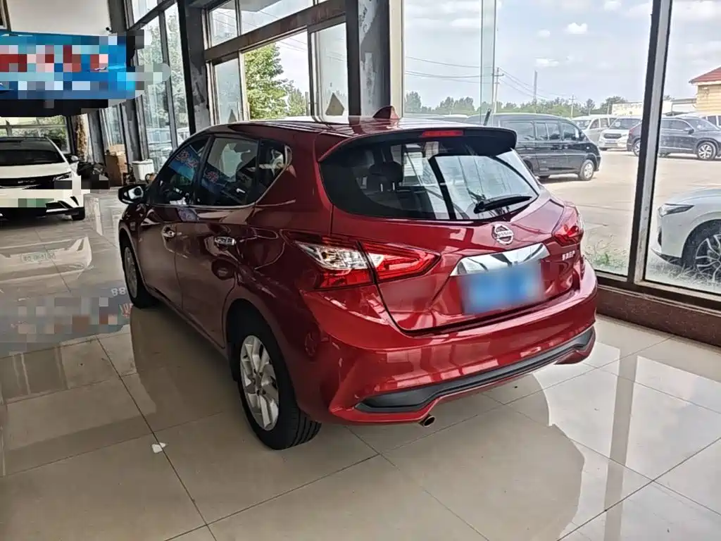 Nissan Tiida, миниатюра 5
