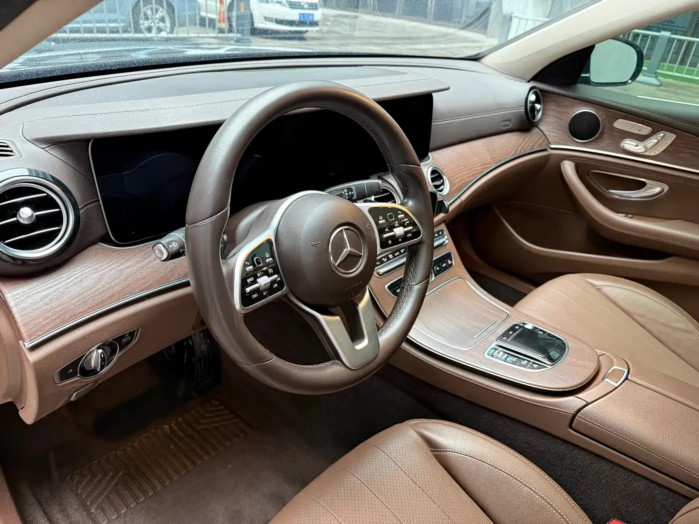 Mercedes-Benz E-Class 2020 Facelift E 300 L Fashion фото 5